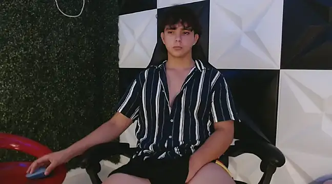 Snapshot of Dani_cumboy chatting on 18, 2, 2025 Dani cumboy online show from 18, 2, 2025