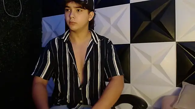 Snapshot of Dani_cumboy chatting on 26, 2, 2025 Dani cumboy online show from 26, 2, 2025