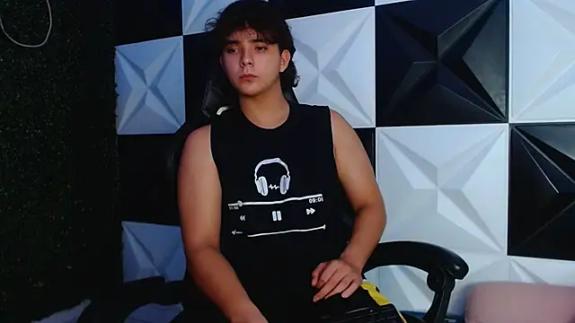 Snapshot of Dani_cumboy chatting on 1, 3, 2025 Dani cumboy online show from 1, 3, 2025