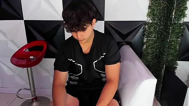 Snapshot of Dani_cumboy chatting on 30, 10, 2025 Dani cumboy online show from 30, 10, 2025