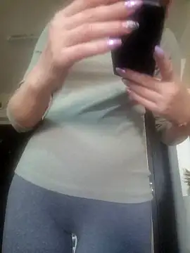 Evadesirex46 online show from 6, 3, 2026