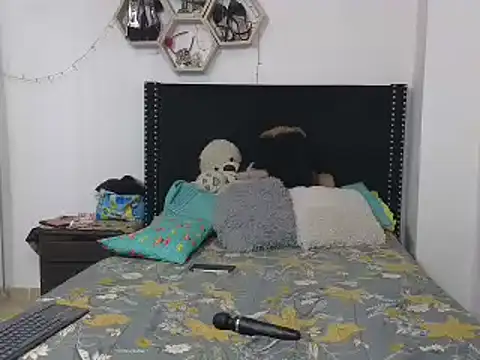 charlotte 077 online show from 29, 1, 2025