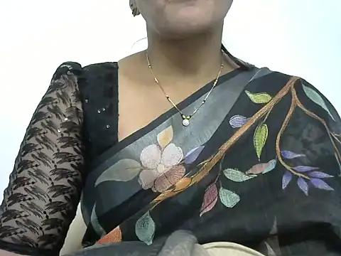 Snapshot of rashmika_reddy chatting on 27, 3, 2026 rashmika reddy online show from 27, 3, 2026