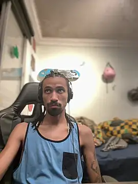 Snapshot of hotcamboy420 chatting on 17, 2, 2025 hotcamboy420 online show from 17, 2, 2025