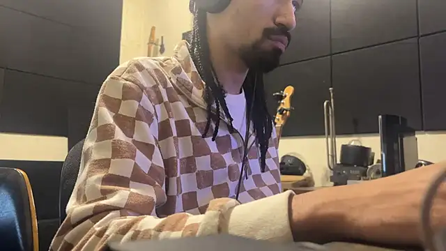 hotcamboy420 online show from 26, 11, 2025