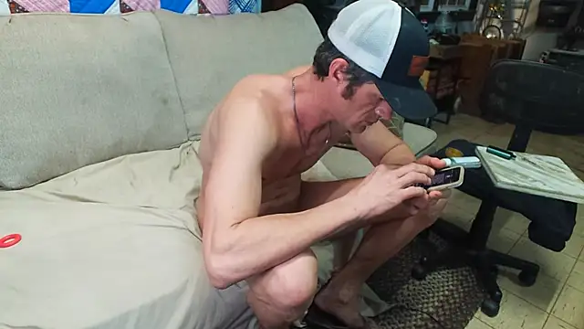 Snapshot of mowingman26 chatting on 11, 2, 2025 mowingman26 online show from 11, 2, 2025