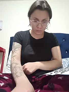 karlamorris  online show from 23, 10, 2025