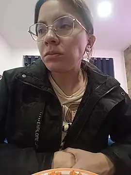 karlamorris  online show from 25, 10, 2025