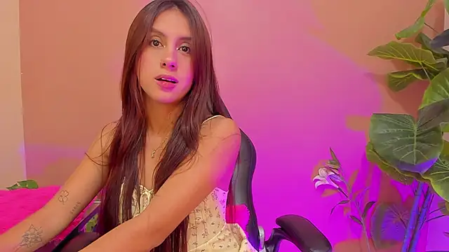 Snapshot of AlanaJones1 chatting on 14, 3, 2025 AlanaJones1 online show from 14, 3, 2025