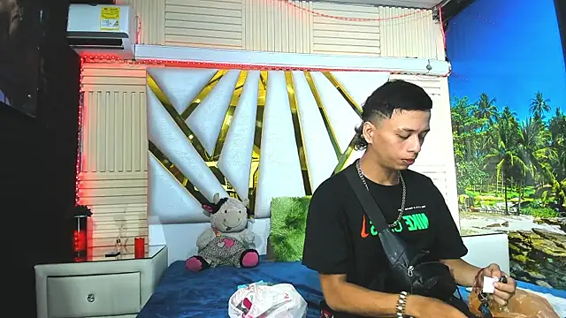 Ashley James online show from 23, 9, 2025