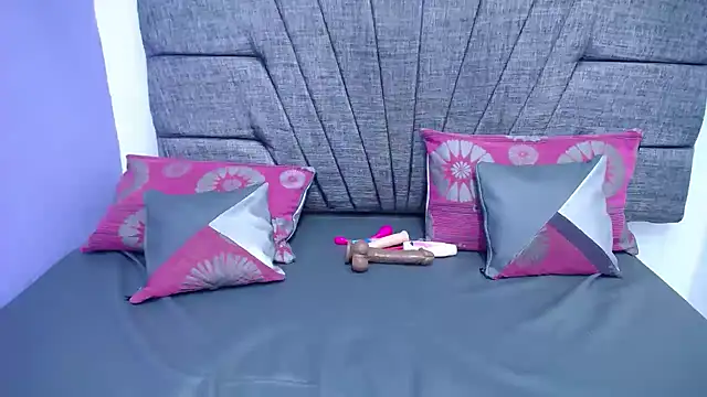 Briannacastello online show from 21, 12, 2024