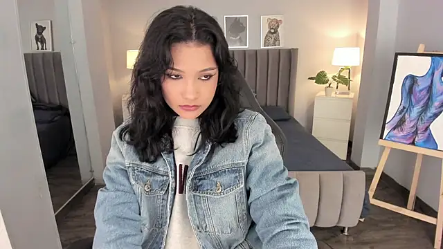 renee shelby  online show from 2, 12, 2024