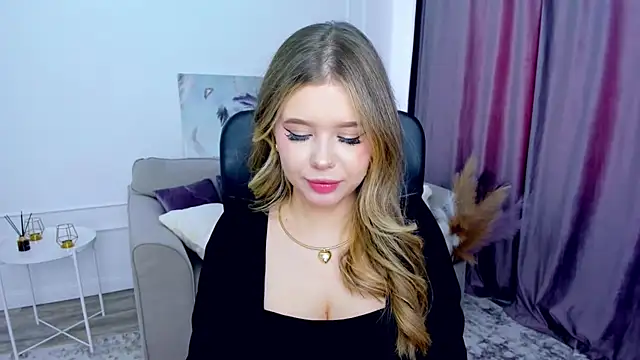 FollowLovee online show from 1, 3, 2025