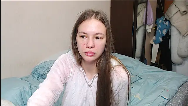 leila bambi  online show from 12, 2, 2025