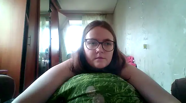 DesireMelissa online show from 4, 3, 2025