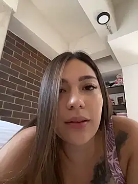 Snapshot of Latina_vanessa chatting on 5, 8, 2026 Latina vanessa online show from 5, 8, 2026