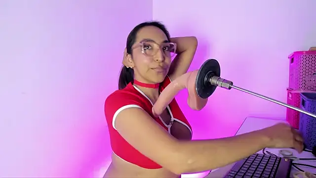 Leticia brownn1 online show from 19, 5, 2026