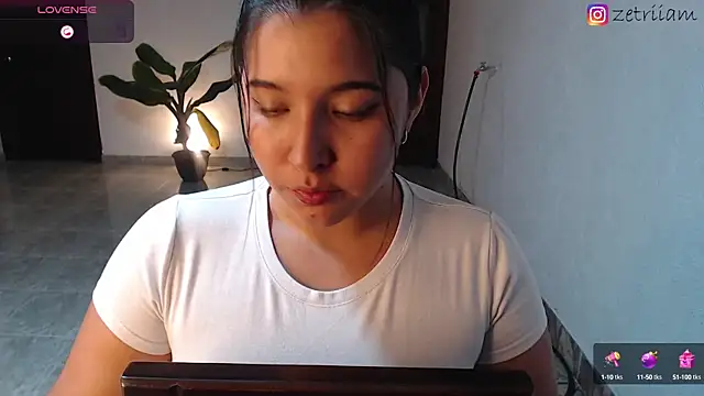 Snapshot of Zetrionn chatting on 20, 3, 2025 Zetrionn online show from 20, 3, 2025