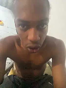 Snapshot of Larry-n-clouds chatting on 10, 1, 2026 Larry-n-clouds online show from 10, 1, 2026