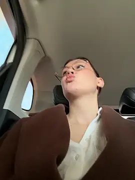 Snapshot of RinaCat chatting on 9, 4, 2026 RinaCat online show from 9, 4, 2026