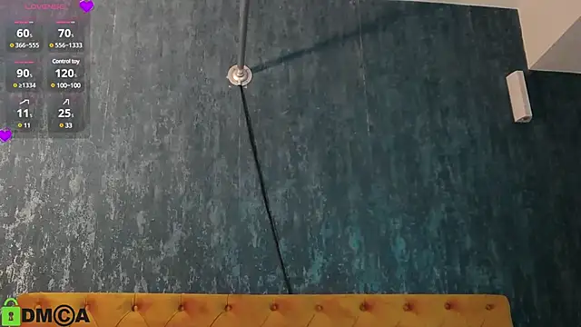 Snapshot of EvaDiamondXX chatting on 4, 2, 2025 EvaDiamondXX online show from 4, 2, 2025