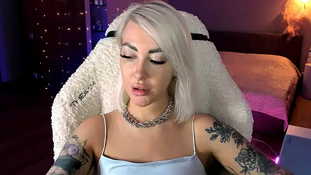 tykioty Miley online show from 3, 12, 2025