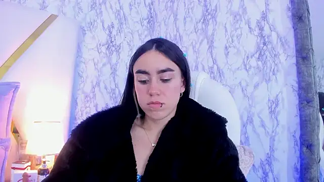 Athziry  online show from 11, 1, 2025