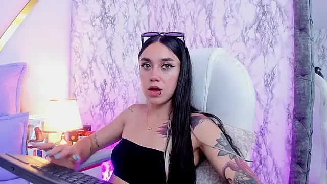 Athziry  online show from 7, 2, 2025
