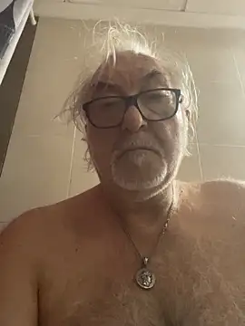 Snapshot of EroticVenetian chatting on 28, 10, 2025 EroticVenetian online show from 28, 10, 2025