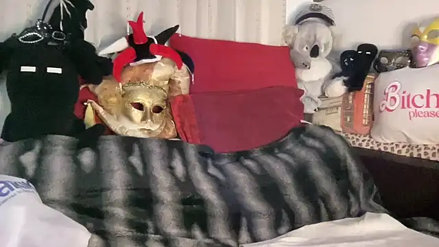 Snapshot of EroticVenetian chatting on 3, 11, 2025 EroticVenetian online show from 3, 11, 2025