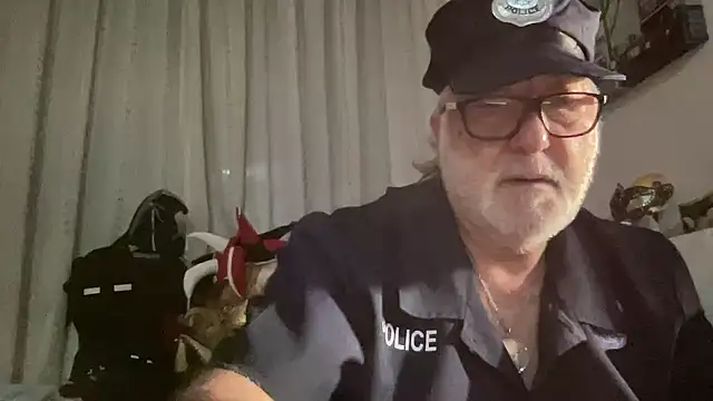 Snapshot of EroticVenetian chatting on 18, 11, 2025 EroticVenetian online show from 18, 11, 2025