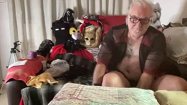 Snapshot of EroticVenetian chatting on 22, 11, 2025 EroticVenetian online show from 22, 11, 2025