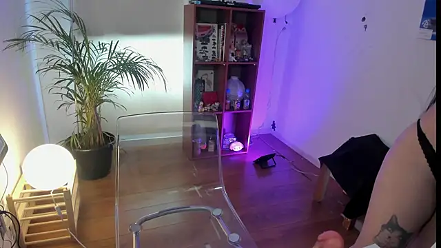 droolingdollfacee online show from 19, 4, 2026