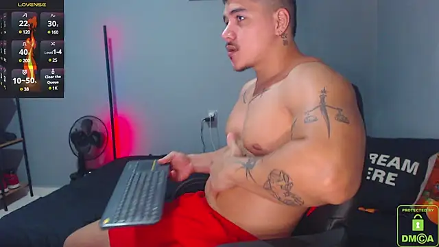 Snapshot of paulo_allen chatting on 6, 2, 2025 paulo allen online show from 6, 2, 2025