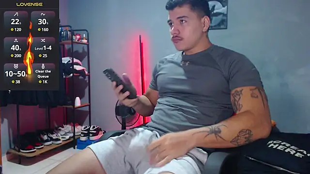 Snapshot of paulo_allen chatting on 11, 3, 2025 paulo allen online show from 11, 3, 2025