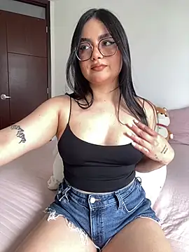 montmariana online show from 8, 7, 2026