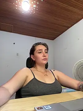 Snapshot of katy_pp chatting on 7, 1, 2026 katy pp online show from 7, 1, 2026