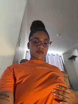 Snapshot of ashley_Tompson1 chatting on 23, 4, 2026 ashley Tompson1 online show from 23, 4, 2026