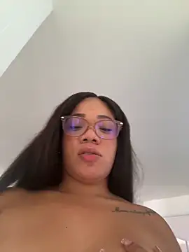 Snapshot of ashley_Tompson1 chatting on 25, 4, 2026 ashley Tompson1 online show from 25, 4, 2026