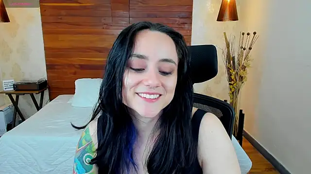 KatherineBond online show from 24, 1, 2025