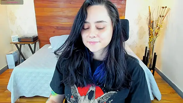 KatherineBond online show from 7, 2, 2025