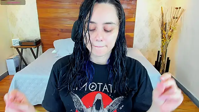 KatherineBond online show from 7, 2, 2025