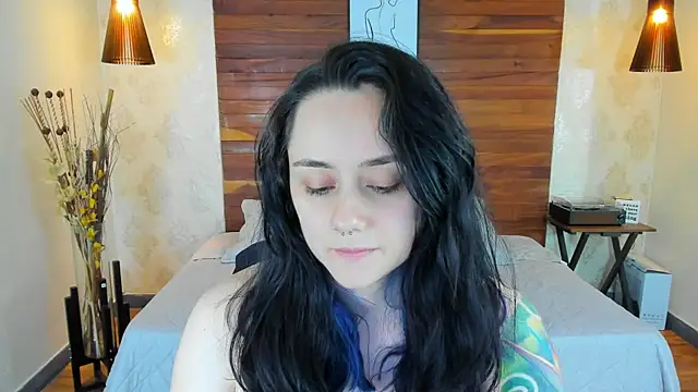 KatherineBond online show from 13, 3, 2025