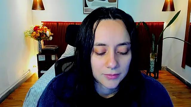 Snapshot of KatherineBond chatting on 13, 3, 2026 KatherineBond online show from 13, 3, 2026