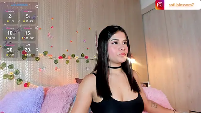 Snapshot of Sofi_Blossom chatting on 17, 6, 2026 Sofi Blossom online show from 17, 6, 2026