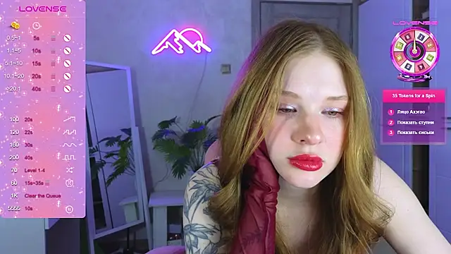 TrissMerigold9 online show from 14, 2, 2026