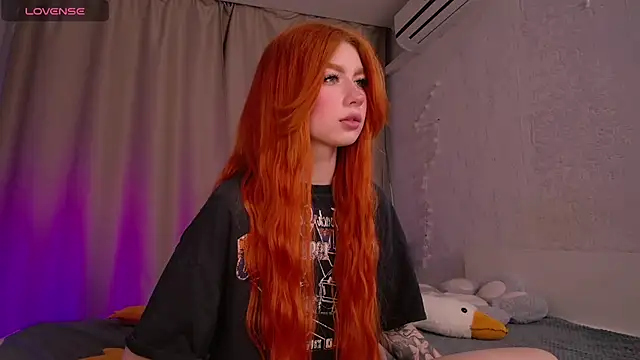 Snapshot of Evaa_Moonn_ chatting on 9, 3, 2025 Evaa Moonn  online show from 9, 3, 2025