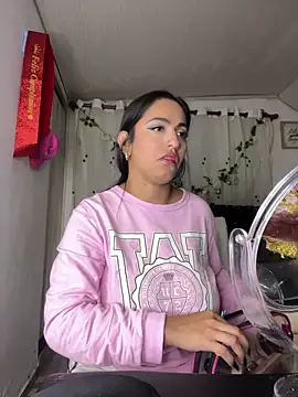 Snapshot of JazminTaylor chatting on 8, 3, 2025 JazminTaylor online show from 8, 3, 2025