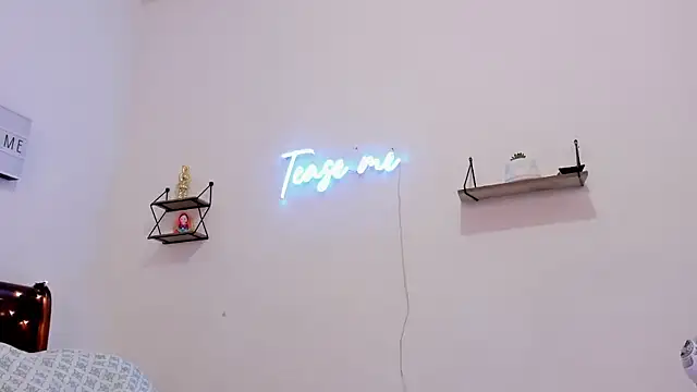 Manuela monroe online show from 10, 1, 2026