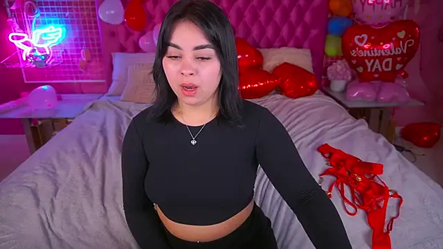 Snapshot of SusieWood chatting on 15, 2, 2026 SusieWood online show from 15, 2, 2026